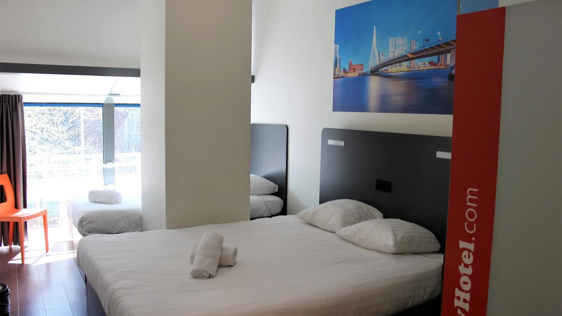 Easyhotel Rotterdam City Centre